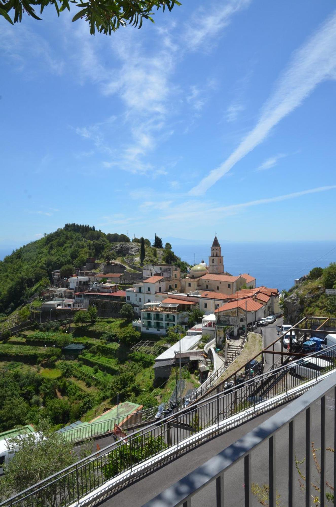 Aparthotel Amalfi Hills Habitación foto